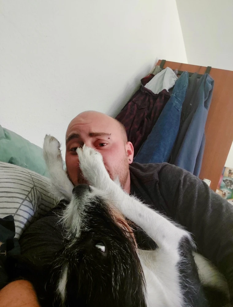 GIF gi-upload ni Steffen