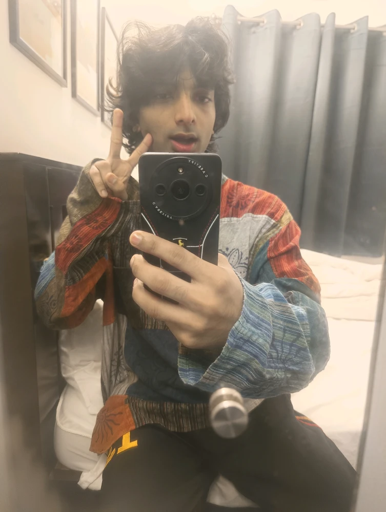 GIF uploaded by Avi