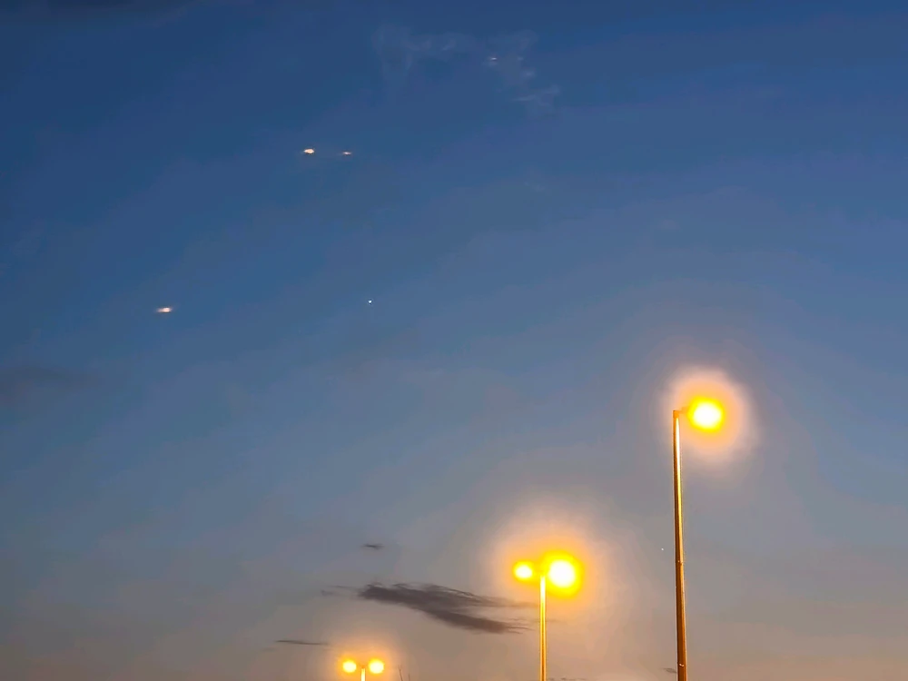 GIF gi-upload ni Theodore Bulatov