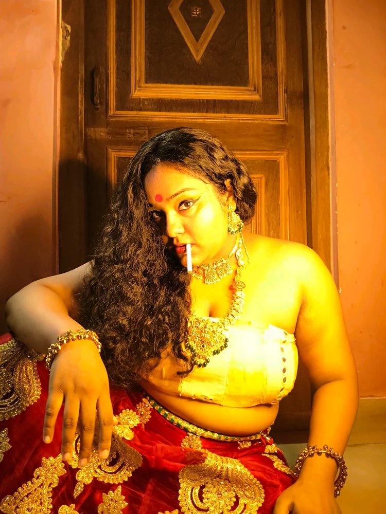 GIF tso los ntawm Srinkhala Sengupta