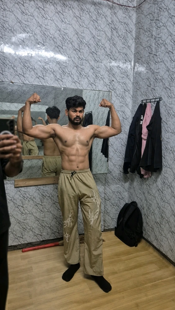 GIF na in-upload ni Murlidhar Chakradhari