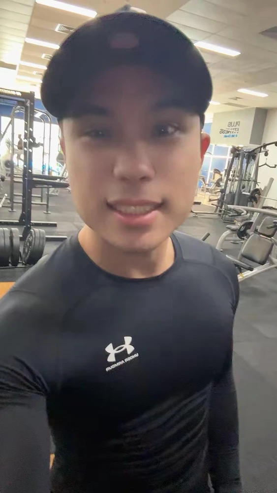 Gi-upload ni Lawrence ang hulagway