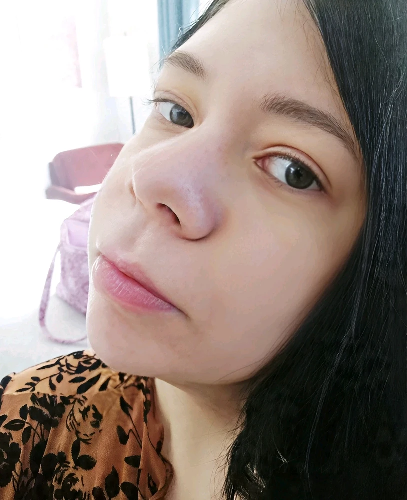 GIF na in-upload ni Billie