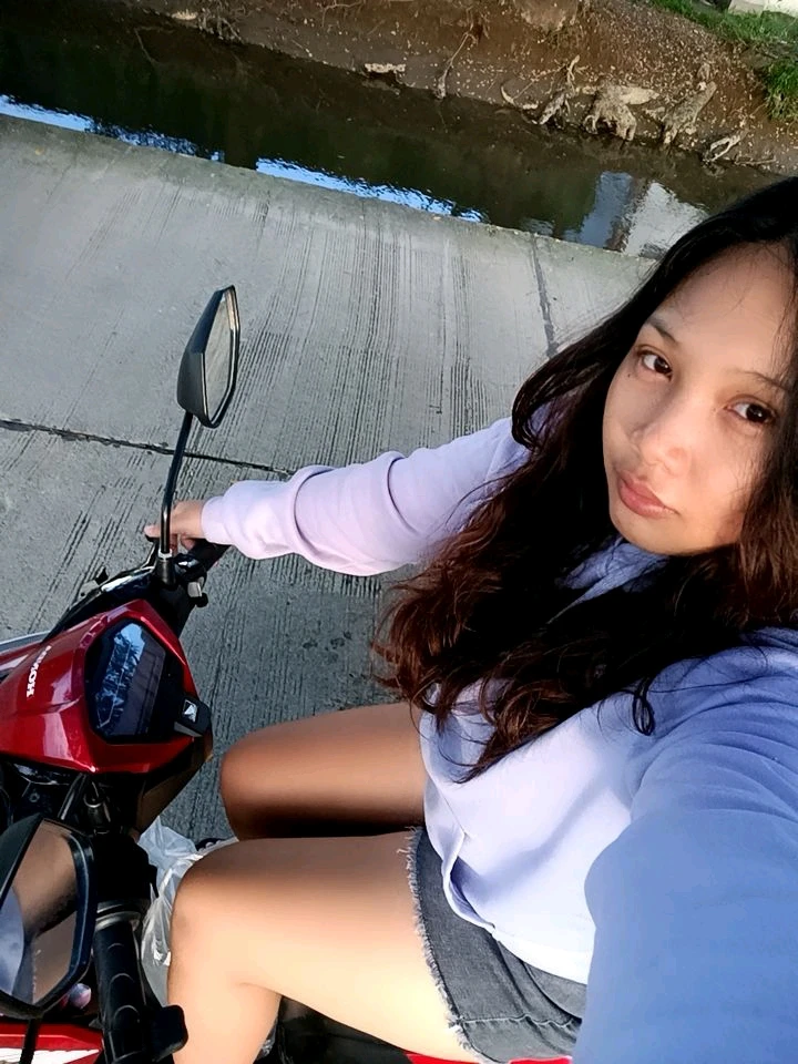 GIF gi-upload ni Cai