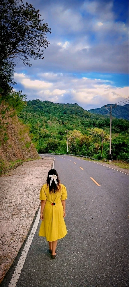 GIF na in-upload ni Yasmin