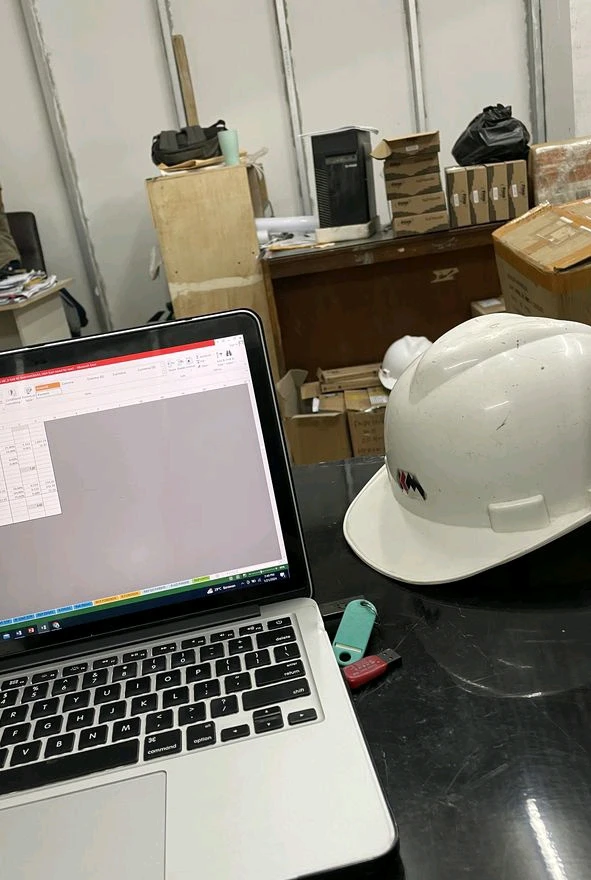 GIF yashyizweho na 𝑨𝒏𝒆𝒆𝒍..