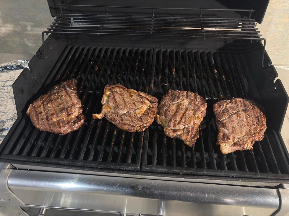 Second flip of the first four ribeyes, the crust didn't form as hard as I was hoping for