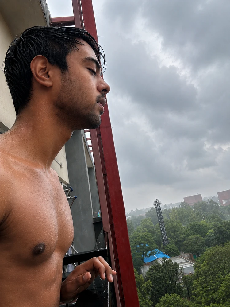 GIF gi-upload ni Manjeet