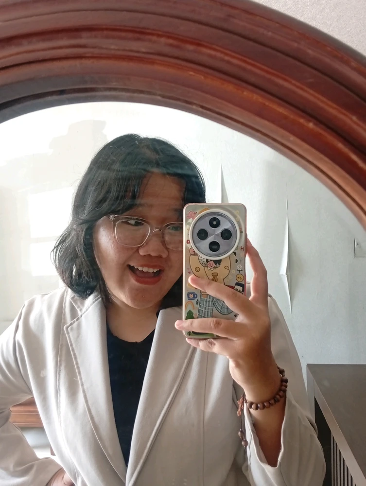GIF gi-upload ni Mariska