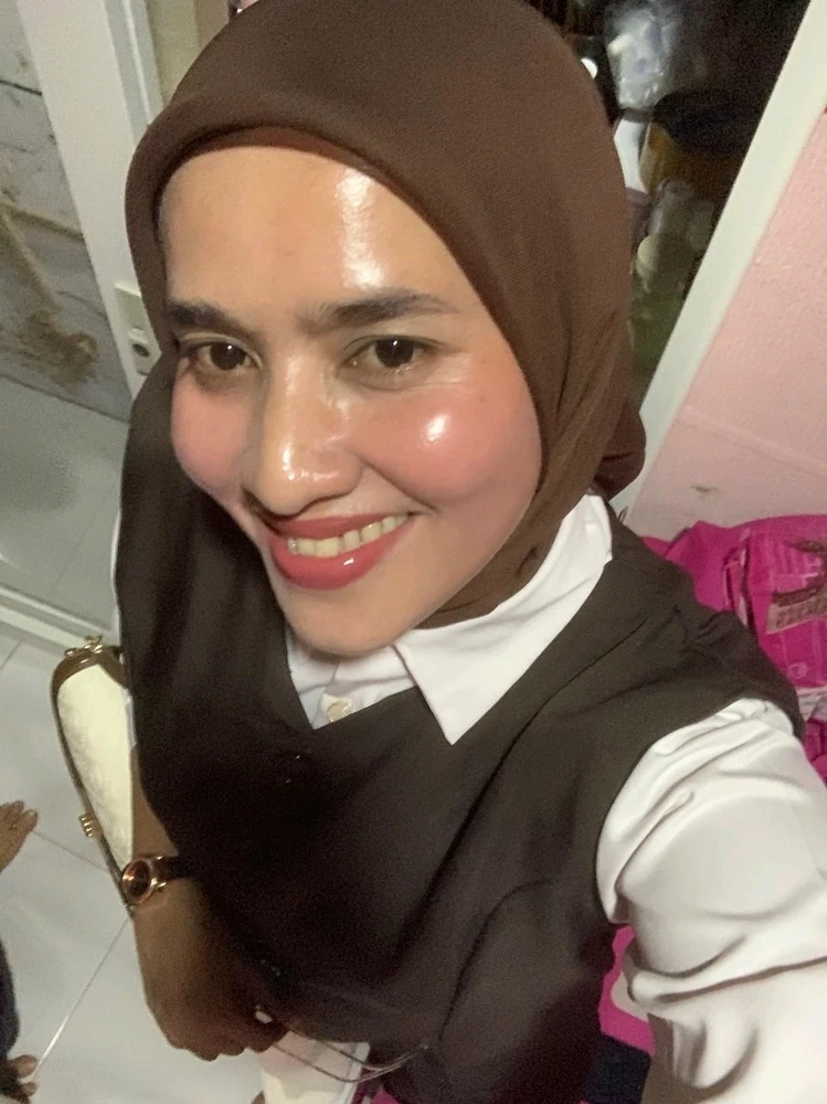 GIF na in-upload ni Rama