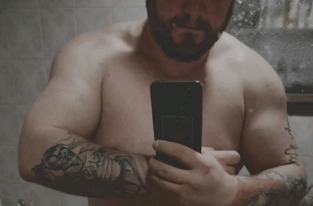 Adrian پاران اپ لوڊ ٿيل GIF