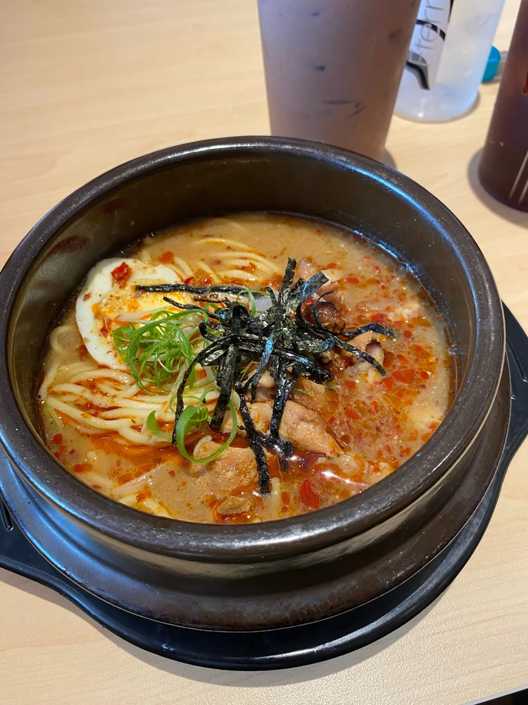GIF uploaded by Strawberry