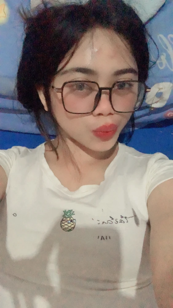 I-upload ni Reres ang larawan
