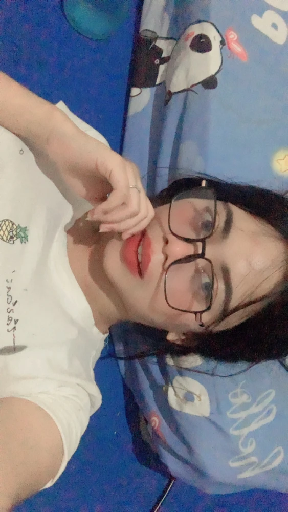 I-upload ni Reres ang larawan