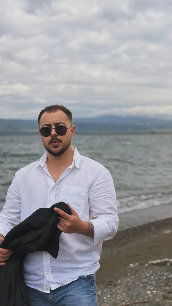 Слика поставена од Deniz
