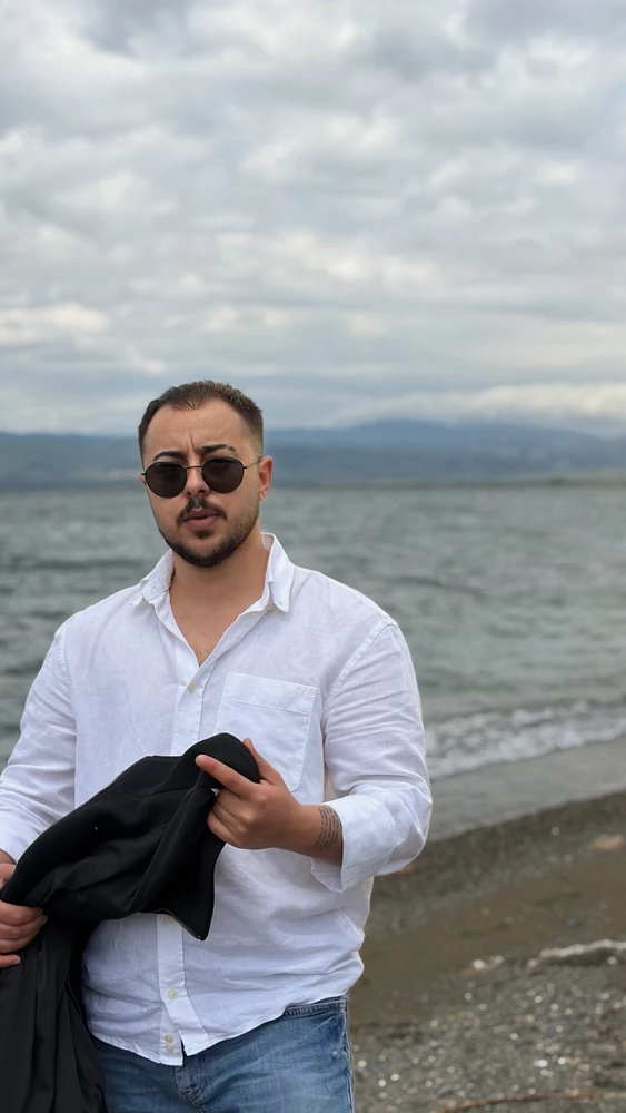 Слика поставена од Deniz