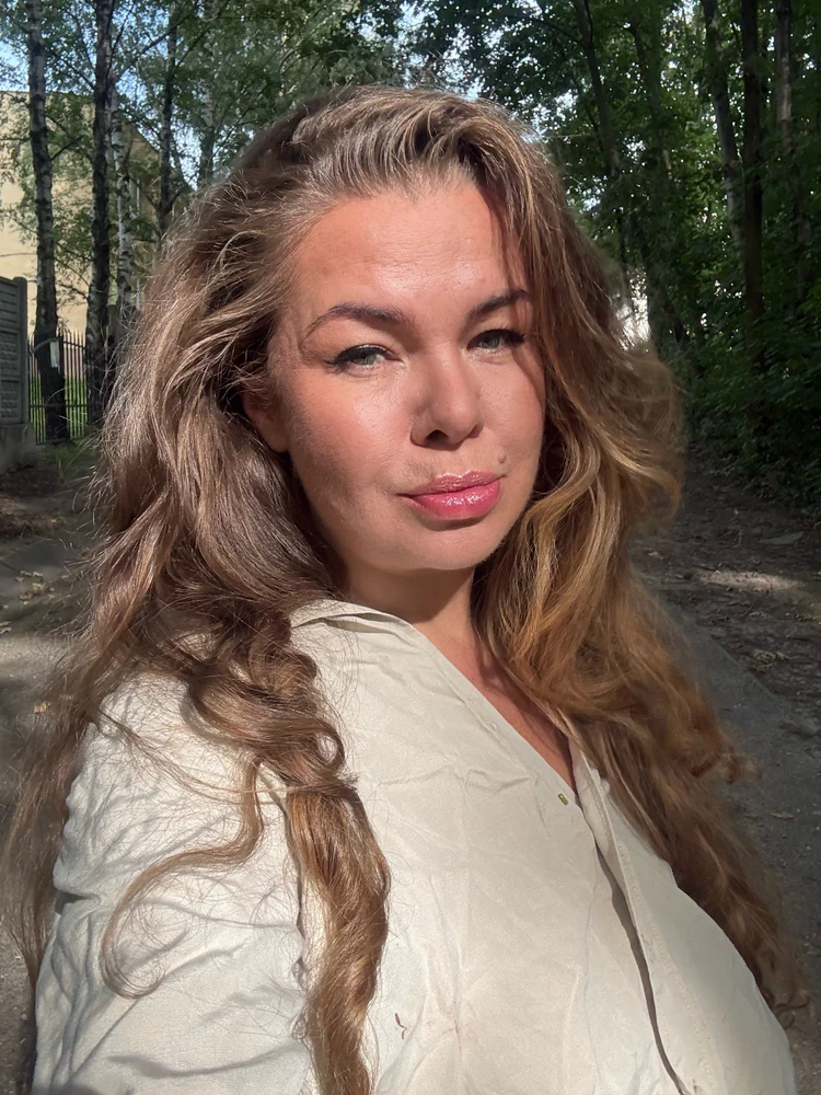 Iva Nka által feltöltött GIF