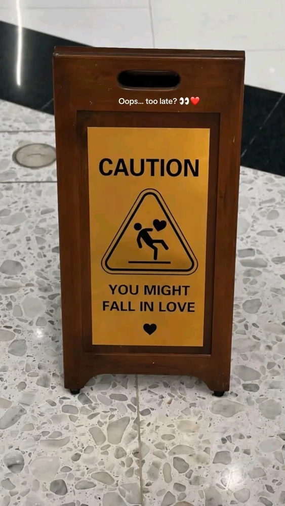 Mò Abrar上传的GIF