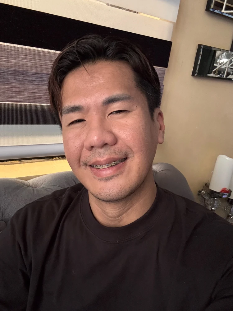 GIF gi-upload ni Albert