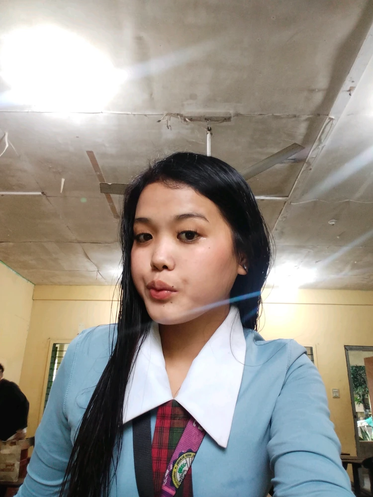 Gi-upload ni Clay Aiken ang hulagway