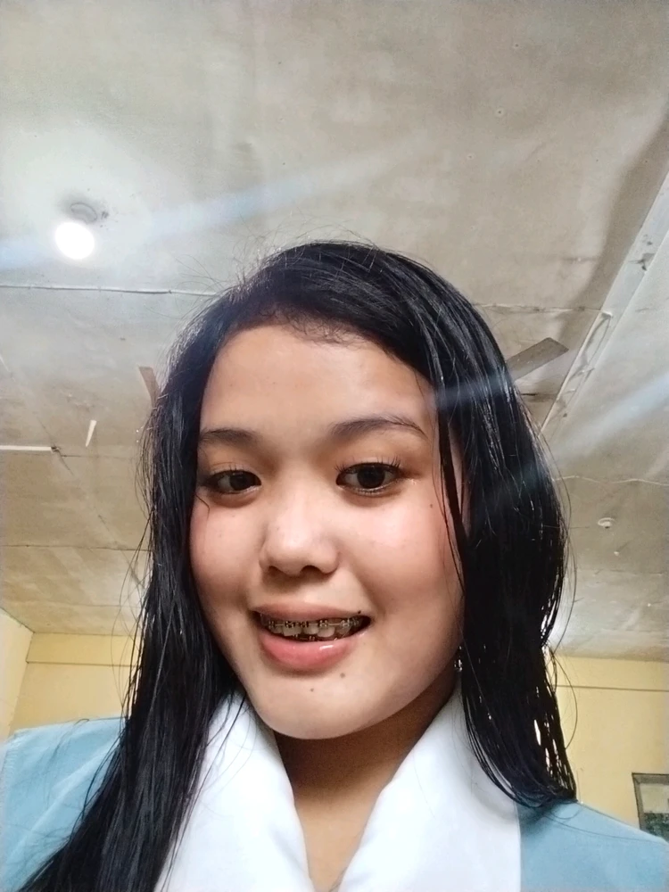Gi-upload ni Clay Aiken ang hulagway