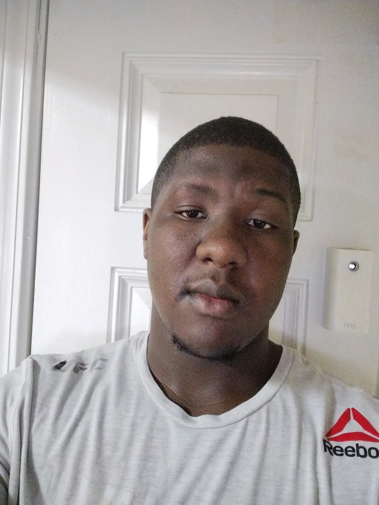 GIF gi-upload ni Terrell