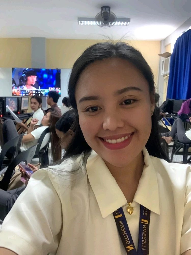 GIF gi-upload ni jllyrl
