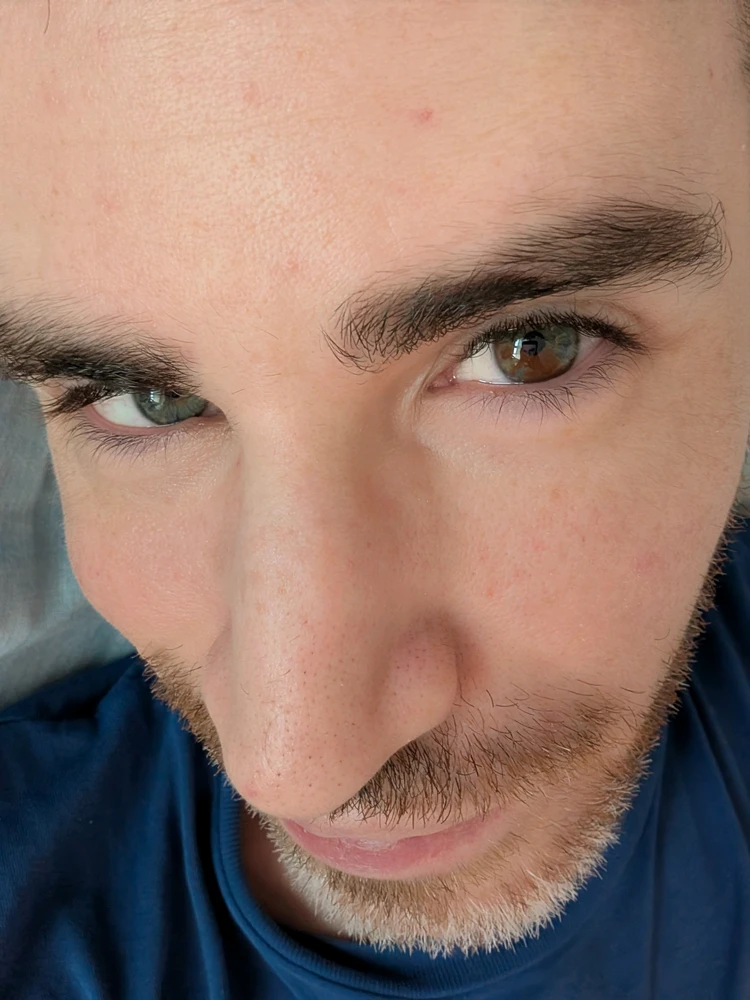 GIF tso los ntawm Francesco Yoshi
