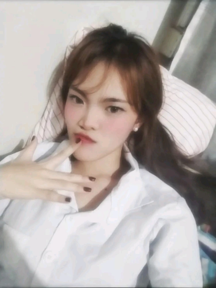 Duab xa los ntawm Rhea Yve