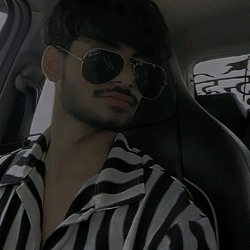 GIF na in-upload ni Tushar