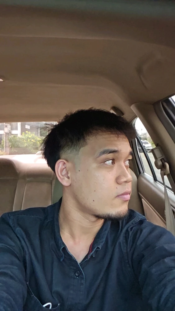 GIF gi-upload ni OMAR