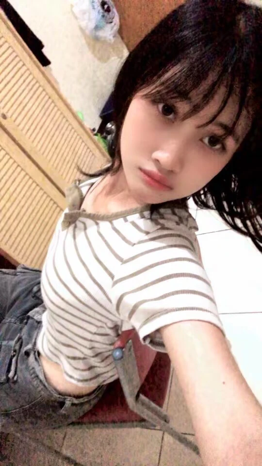 azhr 上傳的 GIF