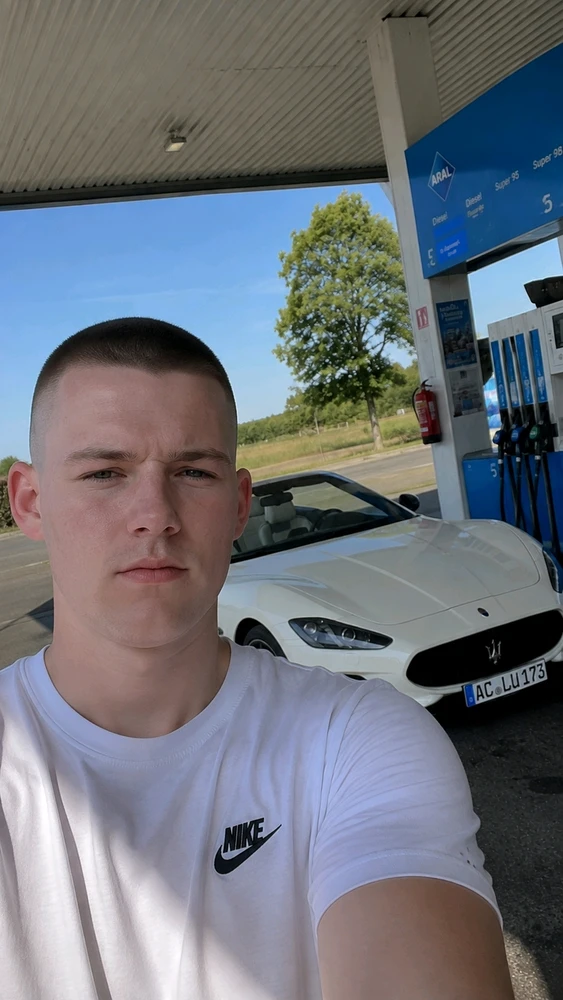 GIF качен от Luca/Luke