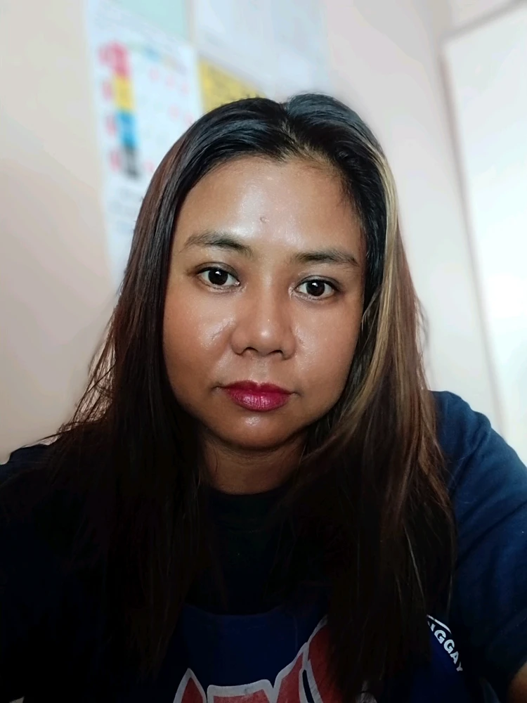 GIF na in-upload ni Marinel