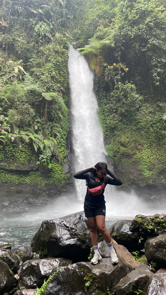 I-upload ni Stel ang larawan