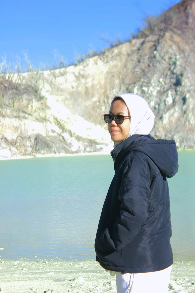 GIF na in-upload ni Putri