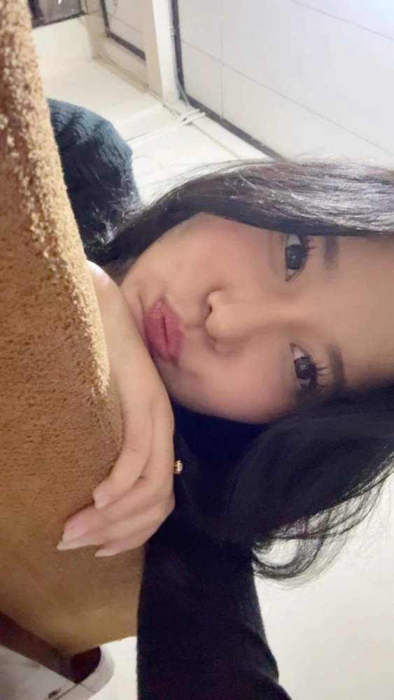 Gi-upload ni lily ang hulagway