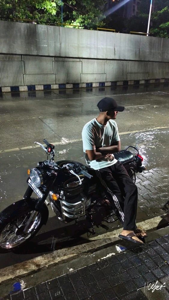 Rahul Golekar பதிவேற்றிய GIF