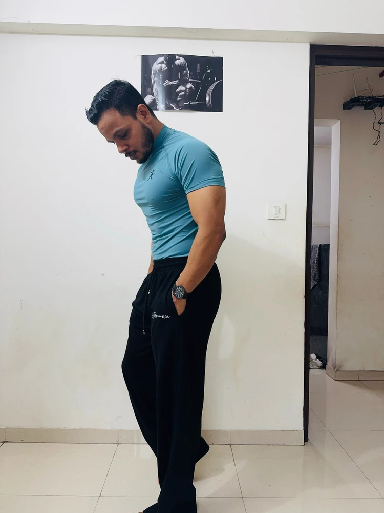 Mufananidzo wakaiswa na Surya