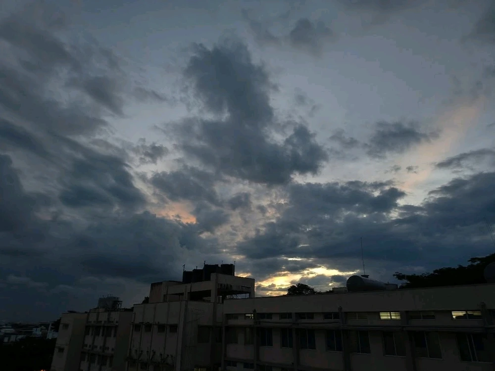 GIF gi-upload ni Adi