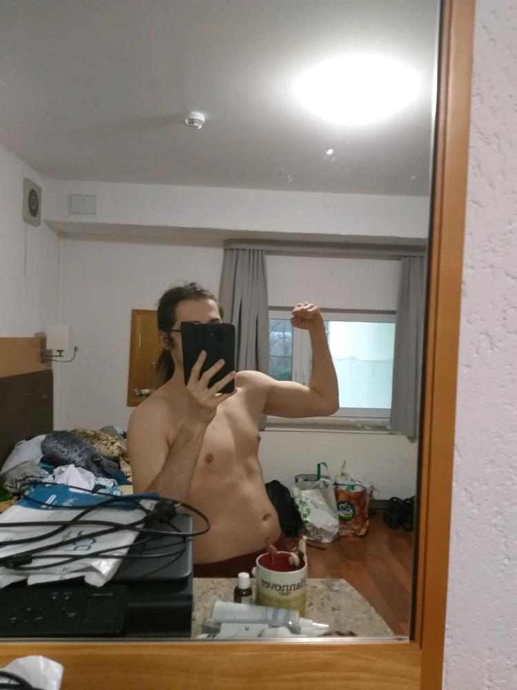 GIF tí Paweł gbé sókè