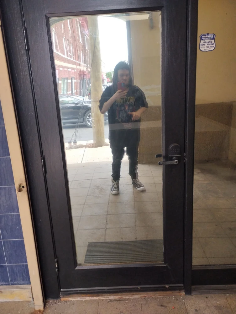 GIF nke rø bugoro