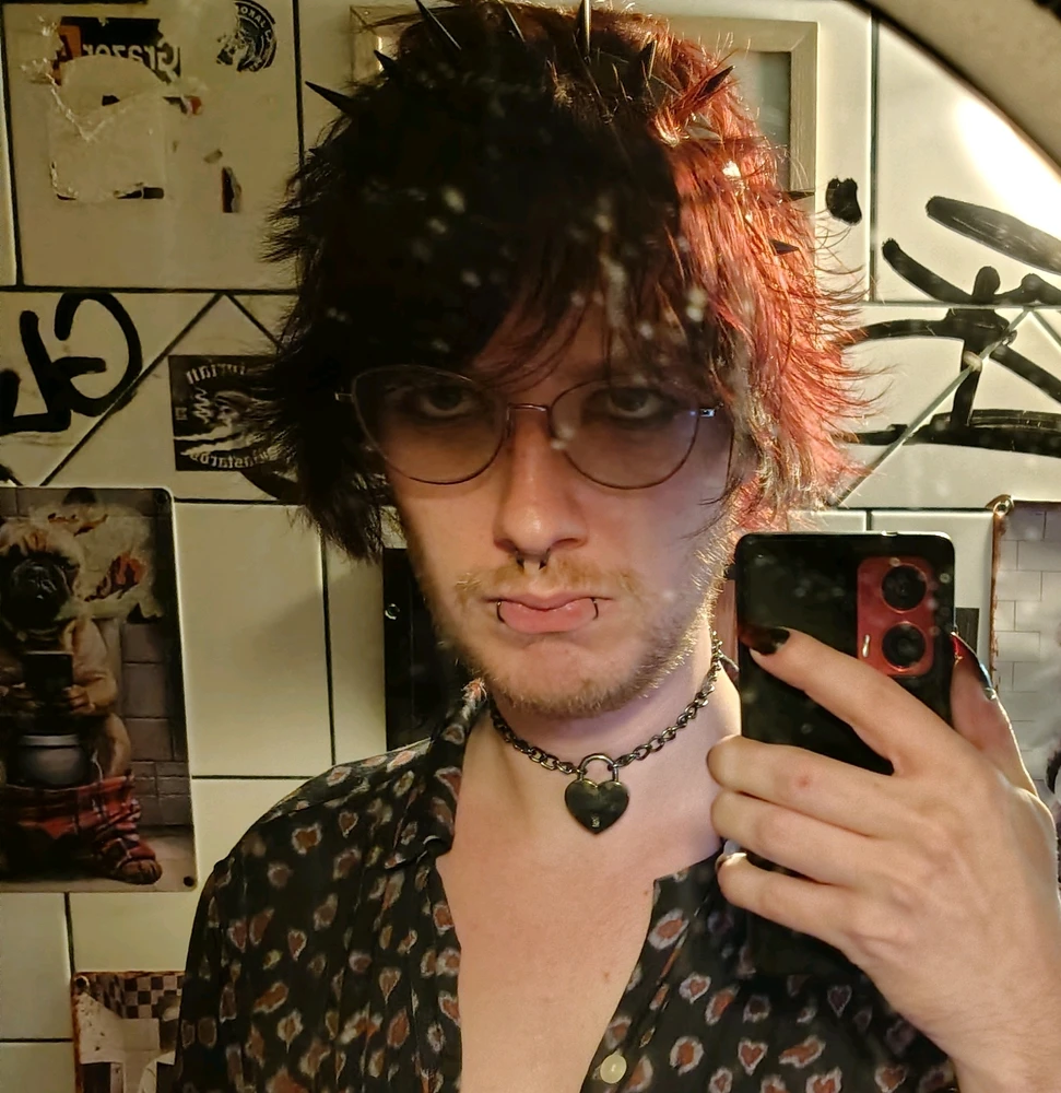 GIF tso los ntawm Sirius