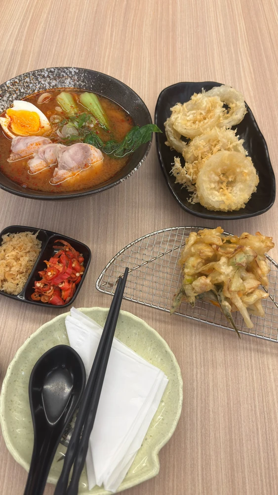 Nathasya 上傳的 GIF