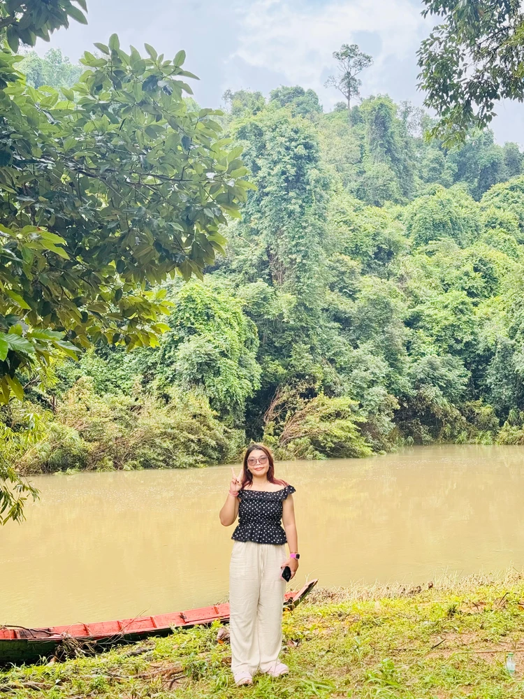 GIF gi-upload ni Phim