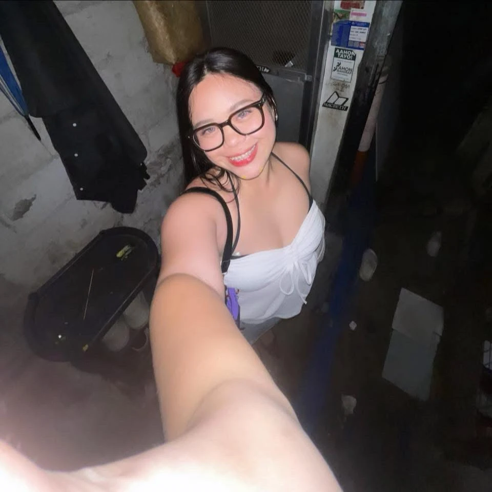 GIF tso los ntawm Keyme