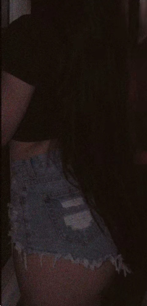 GIF gi-upload ni Hiako