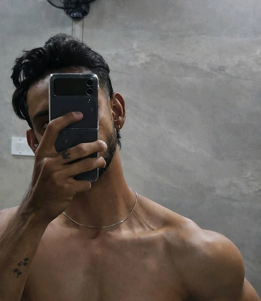 GIF gi-upload ni Zaki