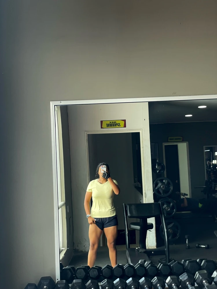 GIF gi-upload ni Isabella