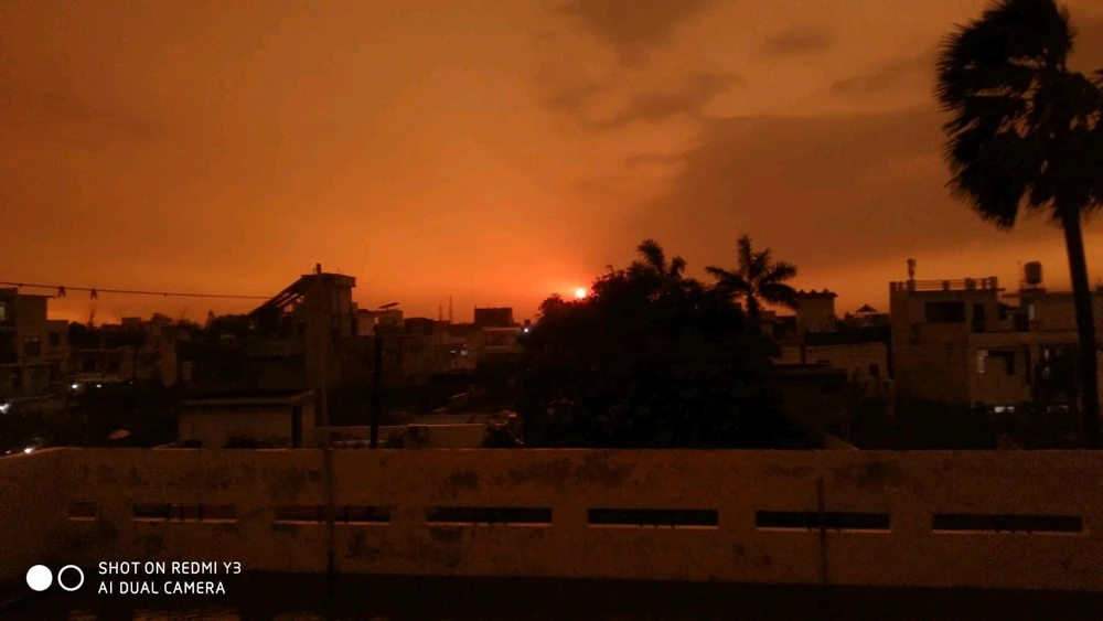 GIF na in-upload ni Anurag